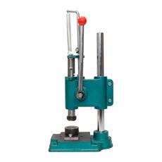 Maquina remachadora de ojal